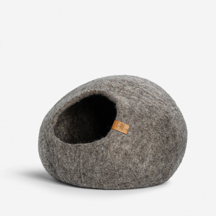 Cassius Cat Cave, Medium by Tail Living