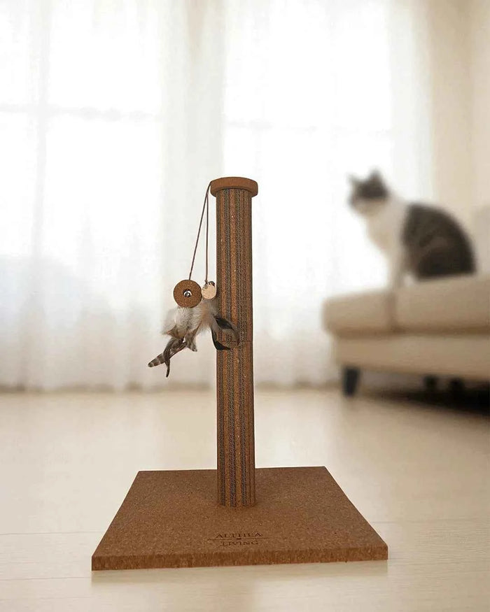 Brisa Cork Scratching Post
