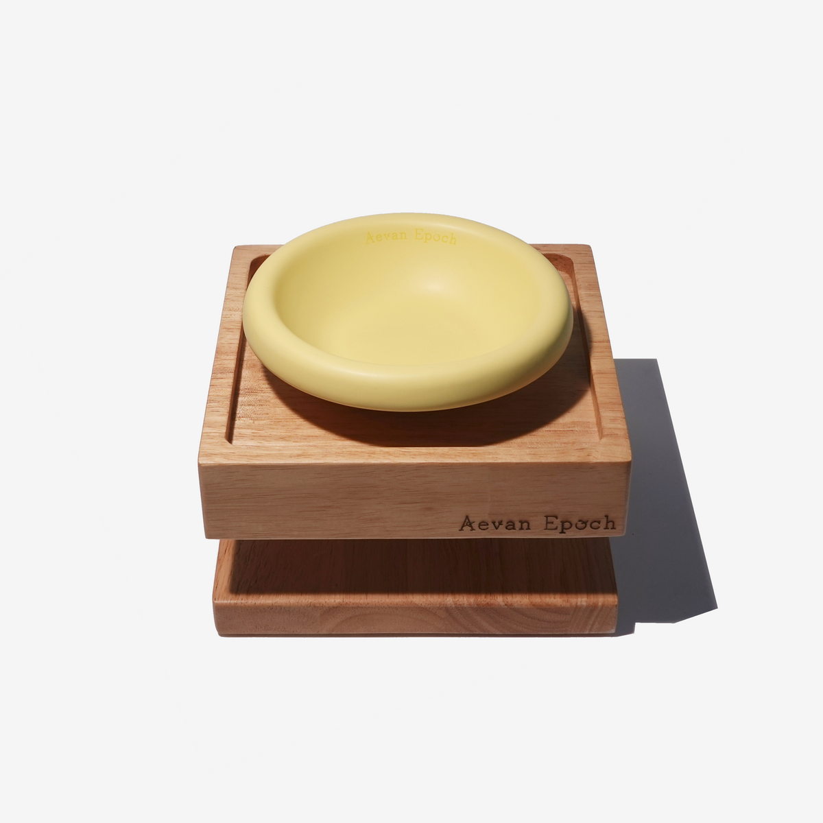 Aevan Epoch solid wood raised cat bowl stand