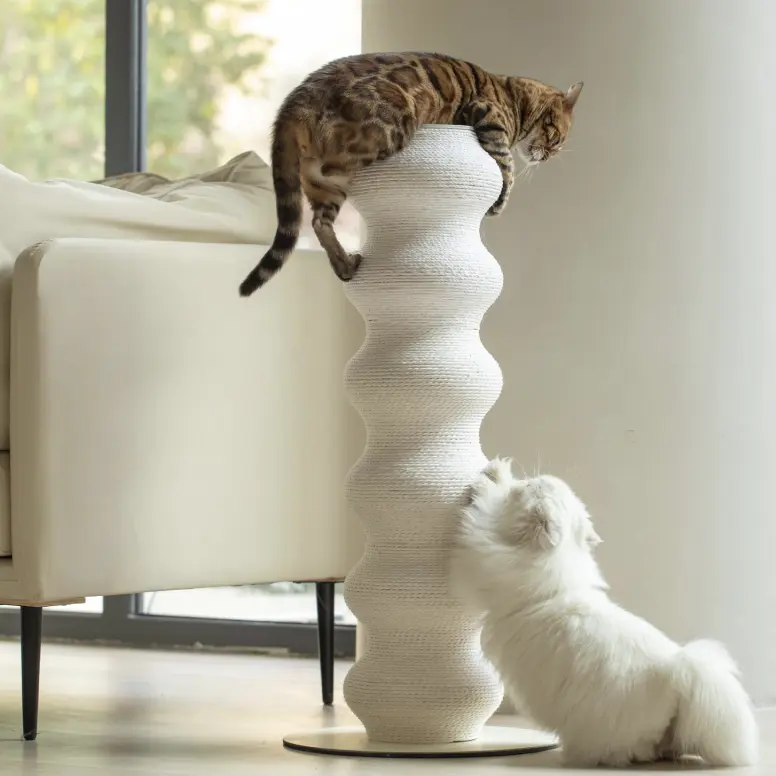 FurryTail Colossal Curvy Clawer modular curved cat scratcher (view 2)