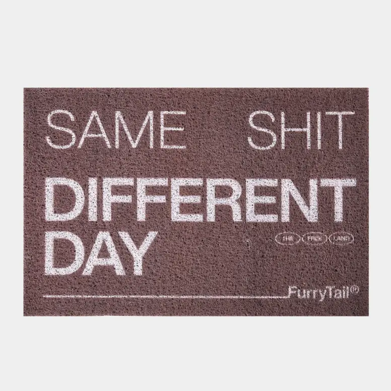 FurryTail Non-Slip Litter Mat catching tracked cat litter