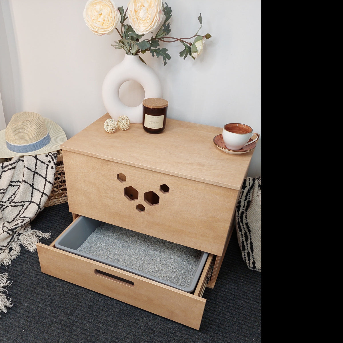 Yeno Mini Cat Litter Cabinet by Kokaa, view 4