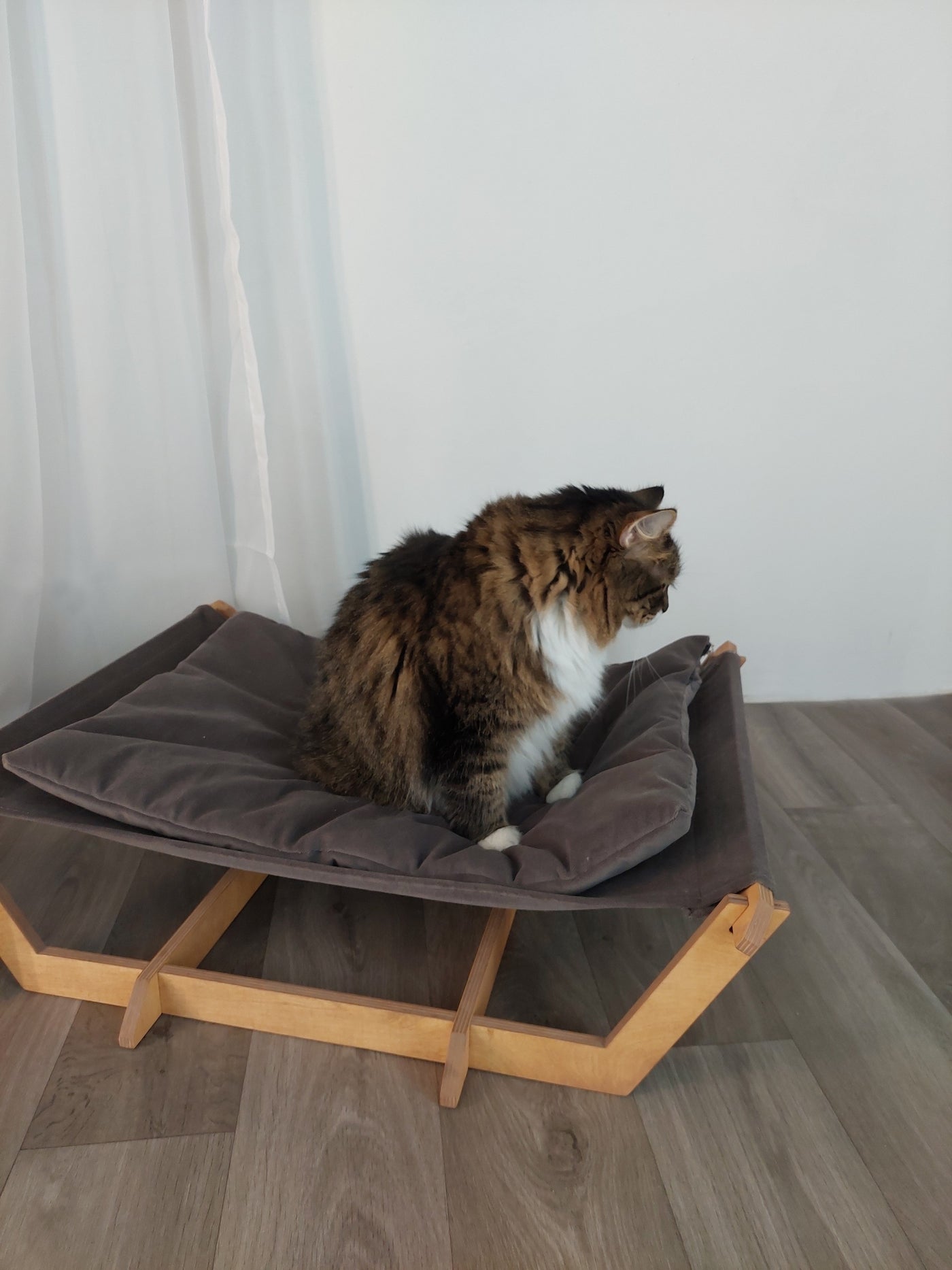 Plywood Cat Bed by Kokaa, view 4