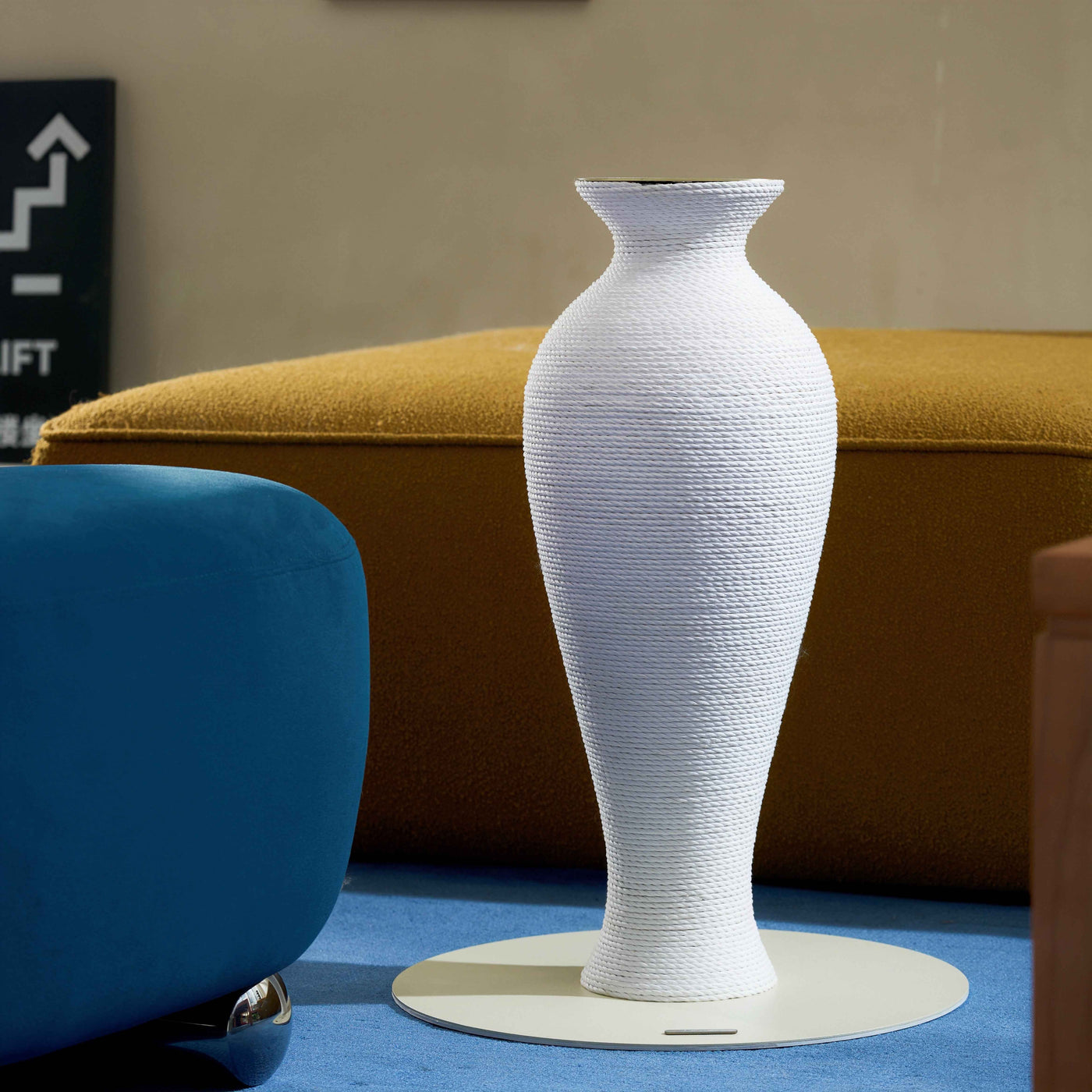 ArtistiCAT Vase Scratcher