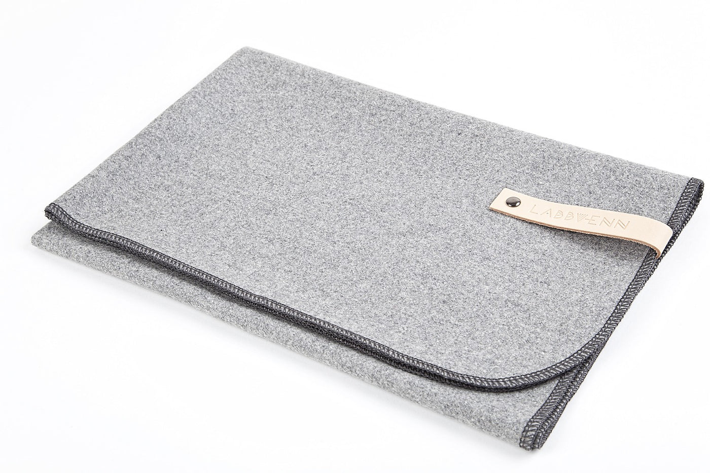 Asnen Blanket in Silver