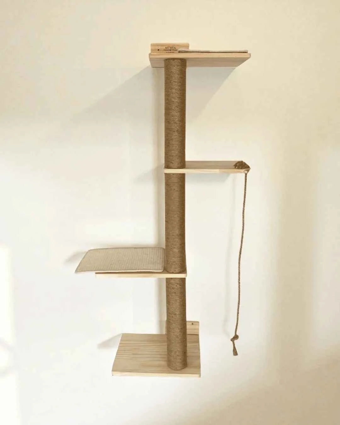 Salina Cat Scratching Tree