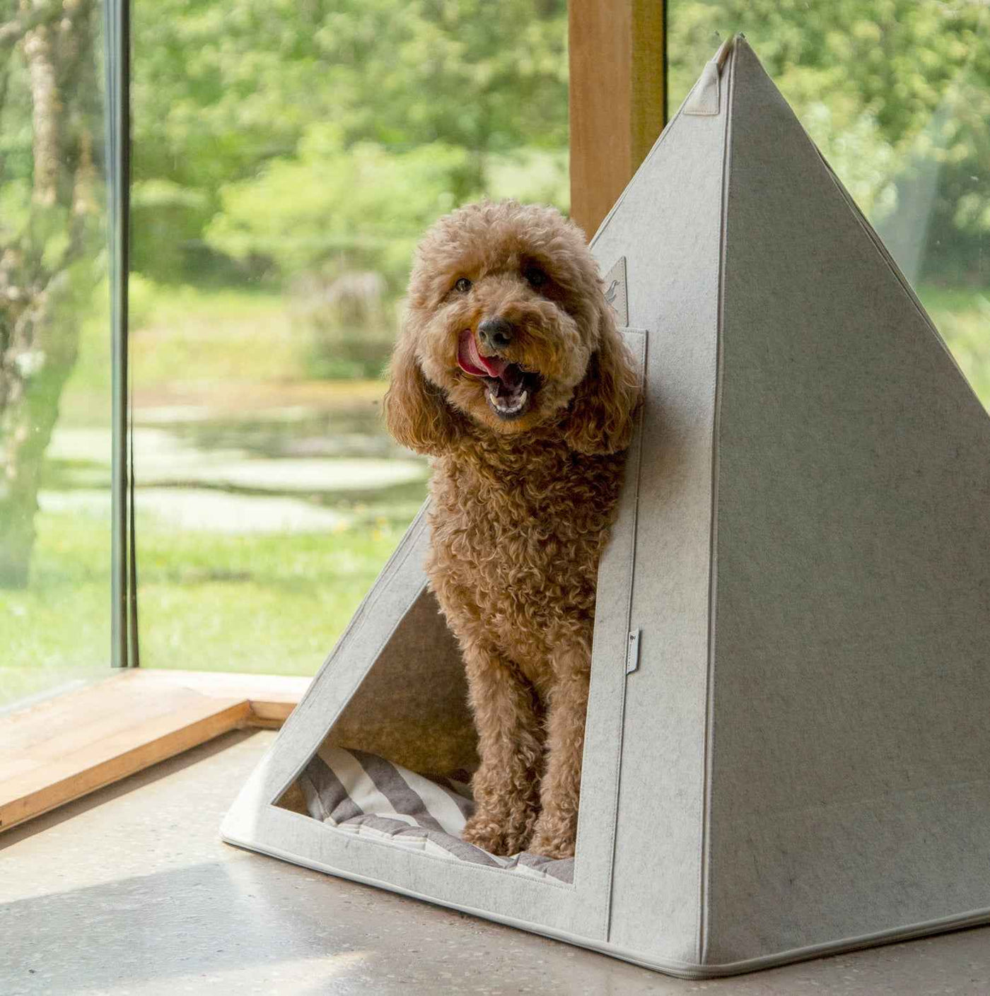 Nooee Tucker felt cat teepee, L size