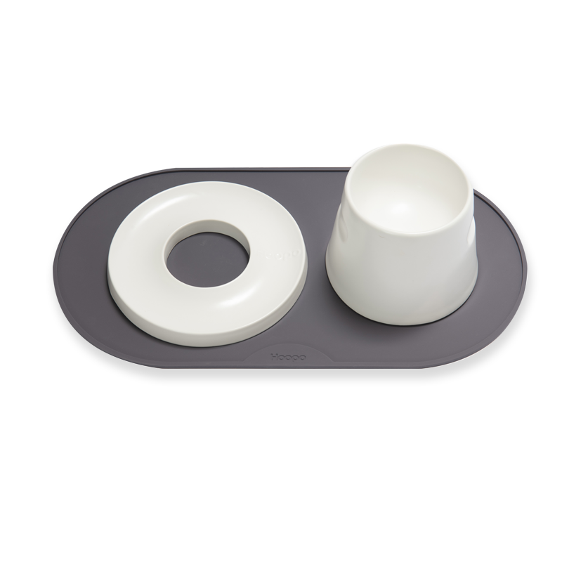 Base Feeder Placemat in Grey