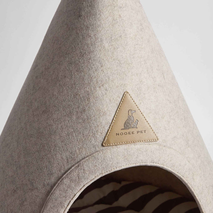 Nooee Buddy felt cat cave in Cream/Brown, L size