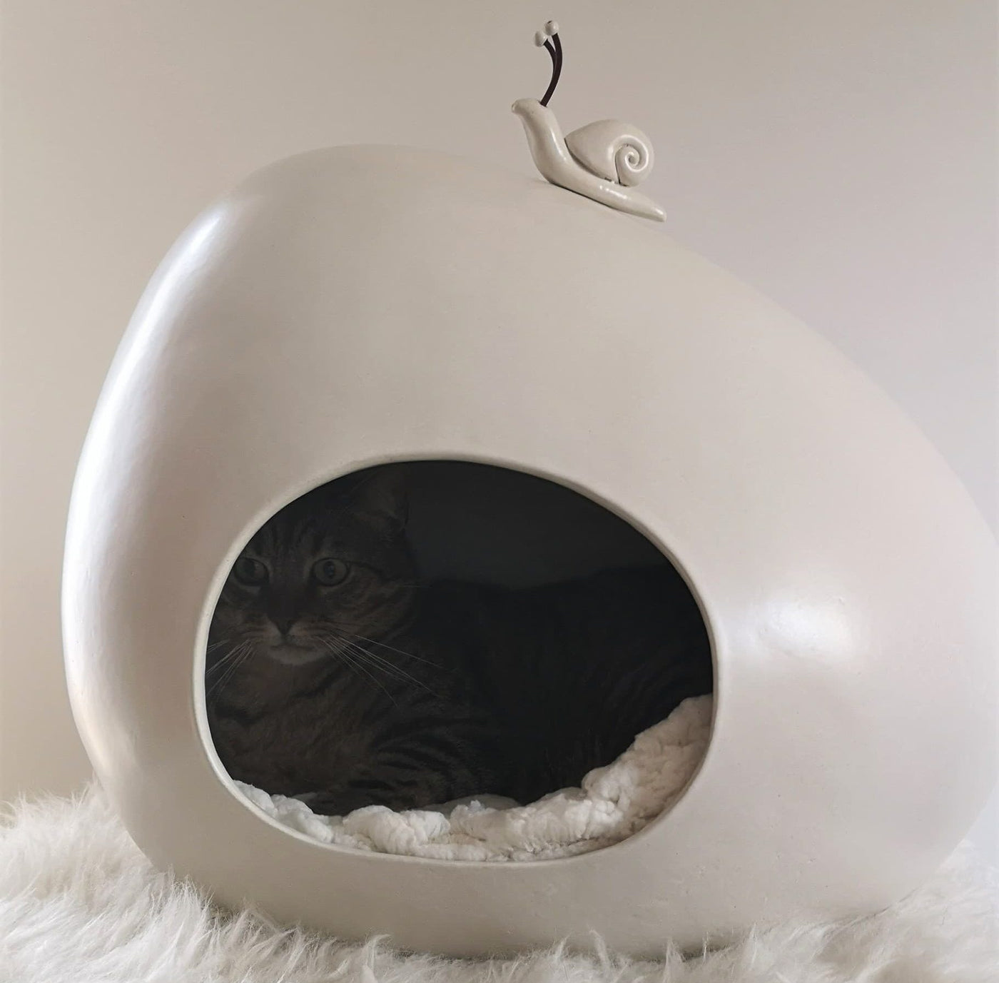 Caracol Ceramic Cat Cave, view 3