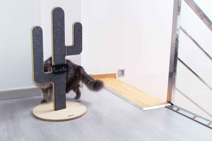 Itchie Cat Scratching Post