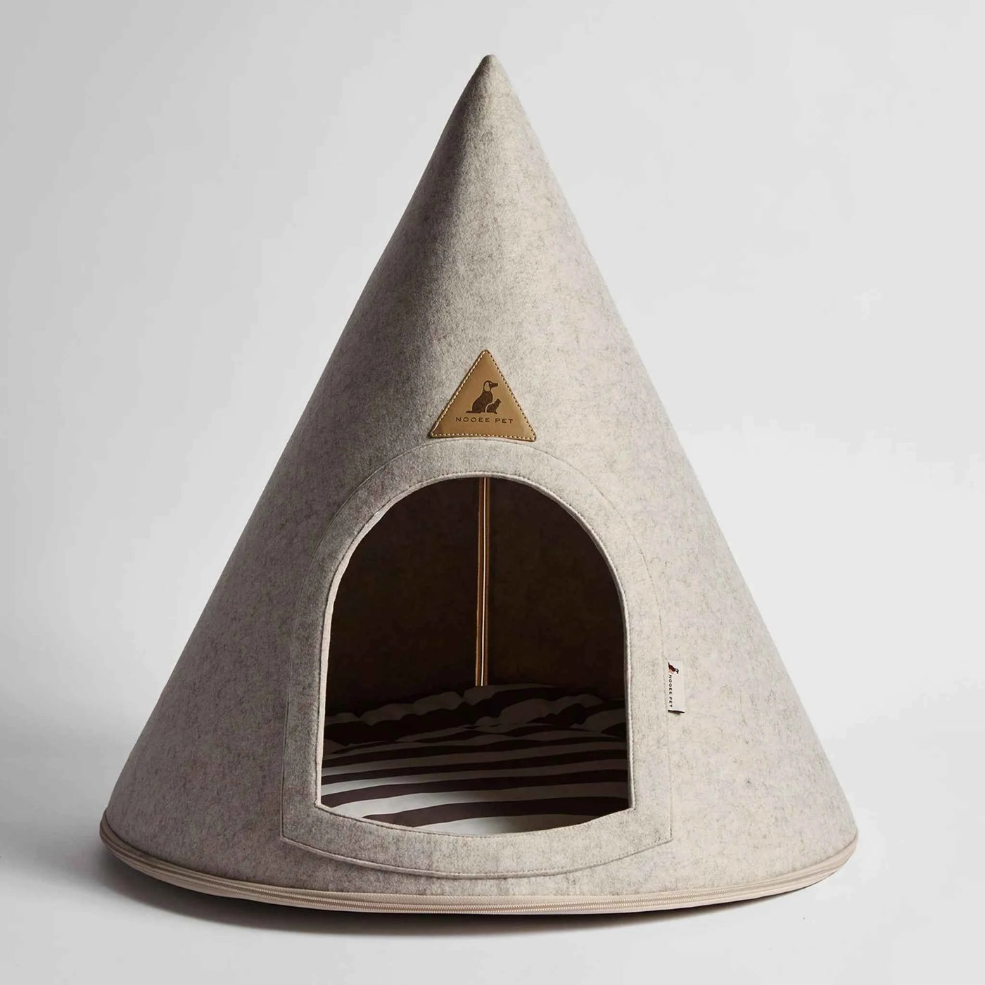 Nooee Harry felt cat cave in Cream/Brown, XXL size