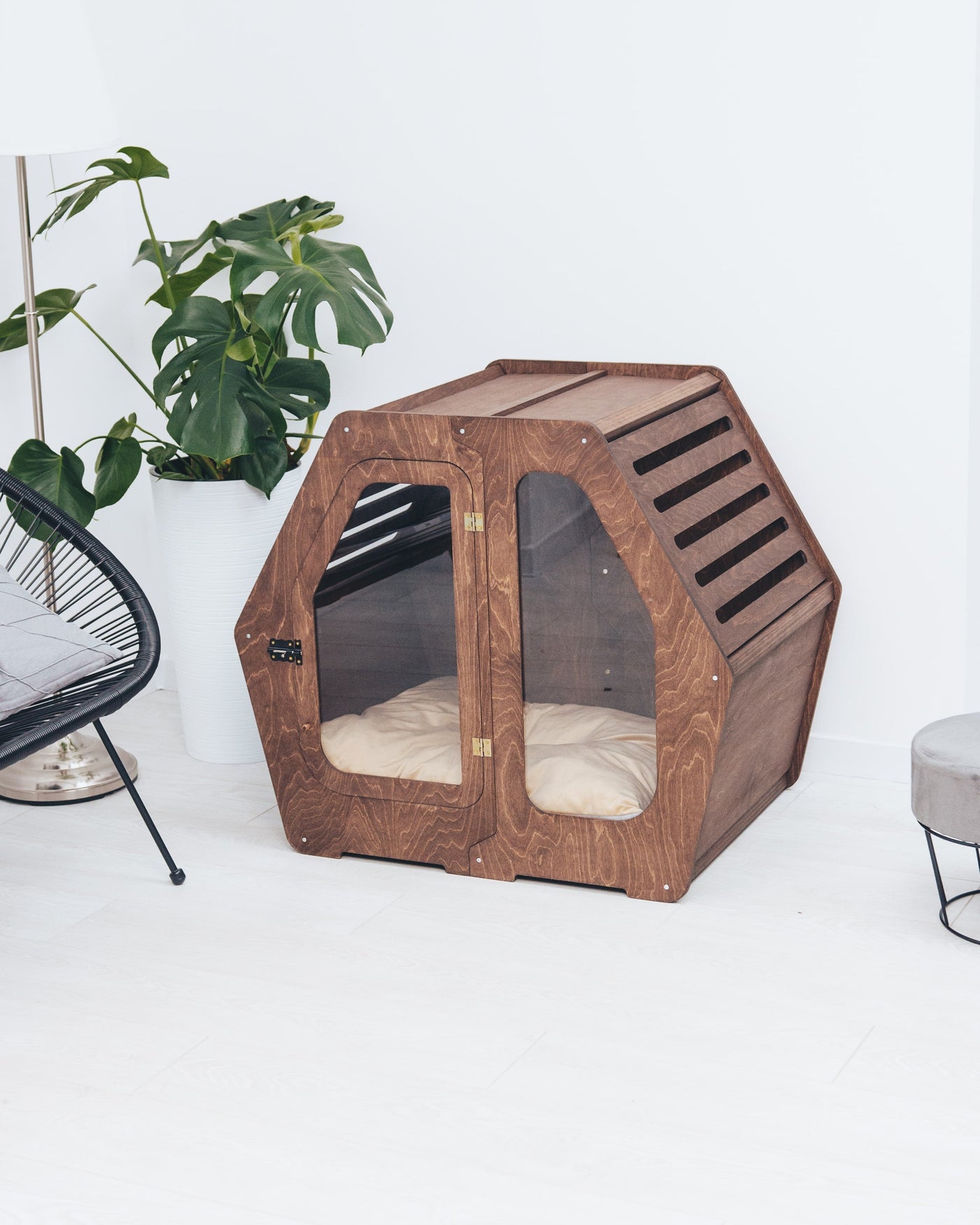 PET HOUSE Color Dark Walnut