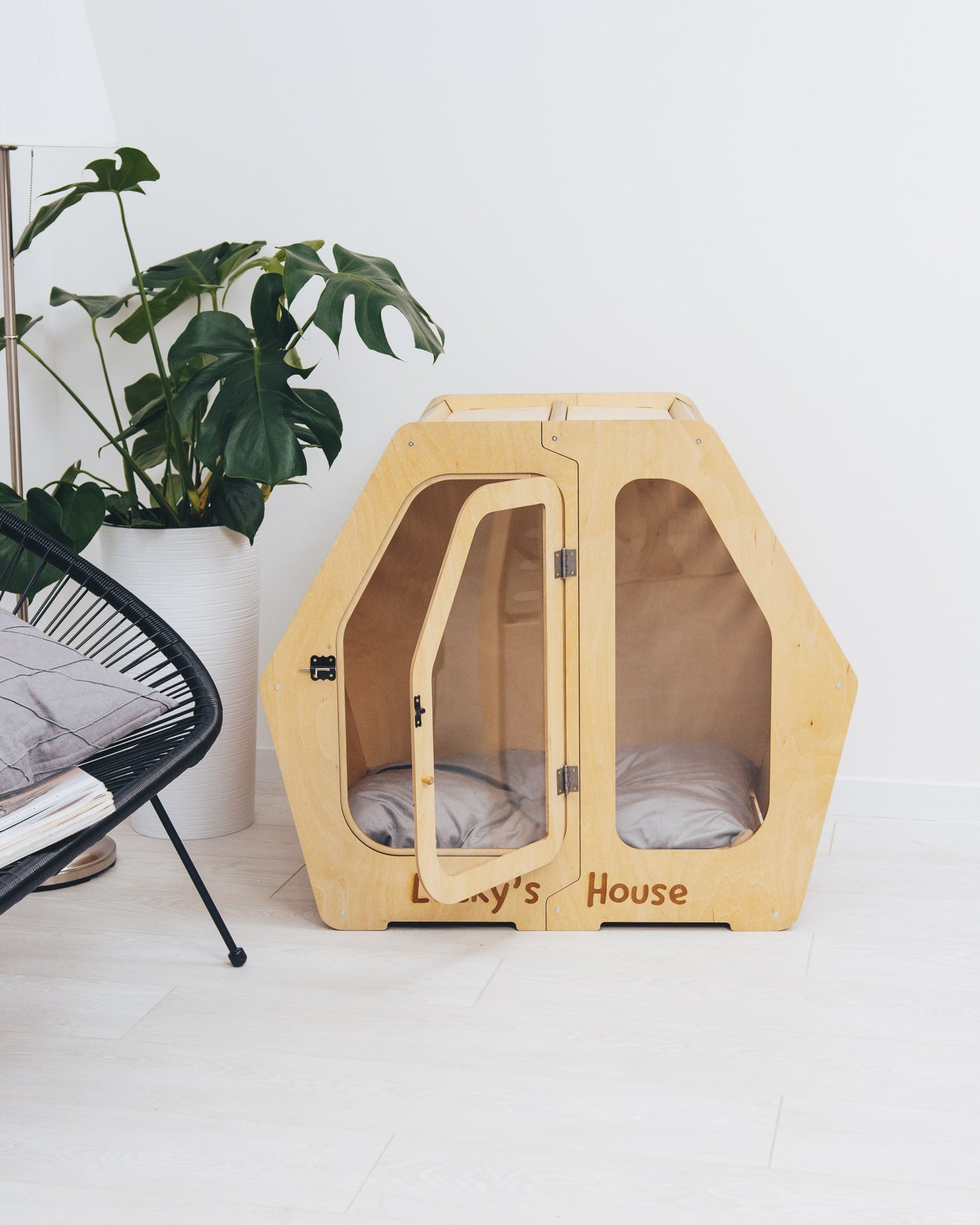PET HOUSE Color Dark Walnut