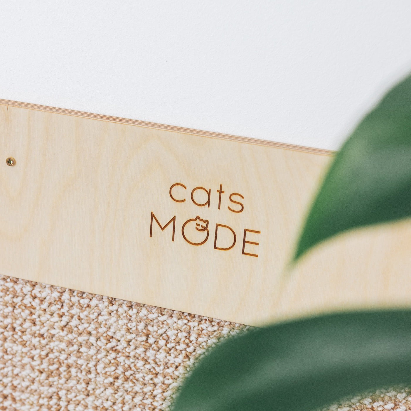 Cat Wall Scratcher Light