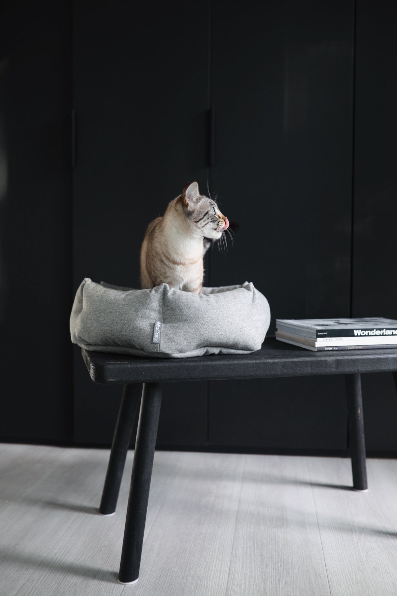 Calma Hexagon Cat Bed, Pebble