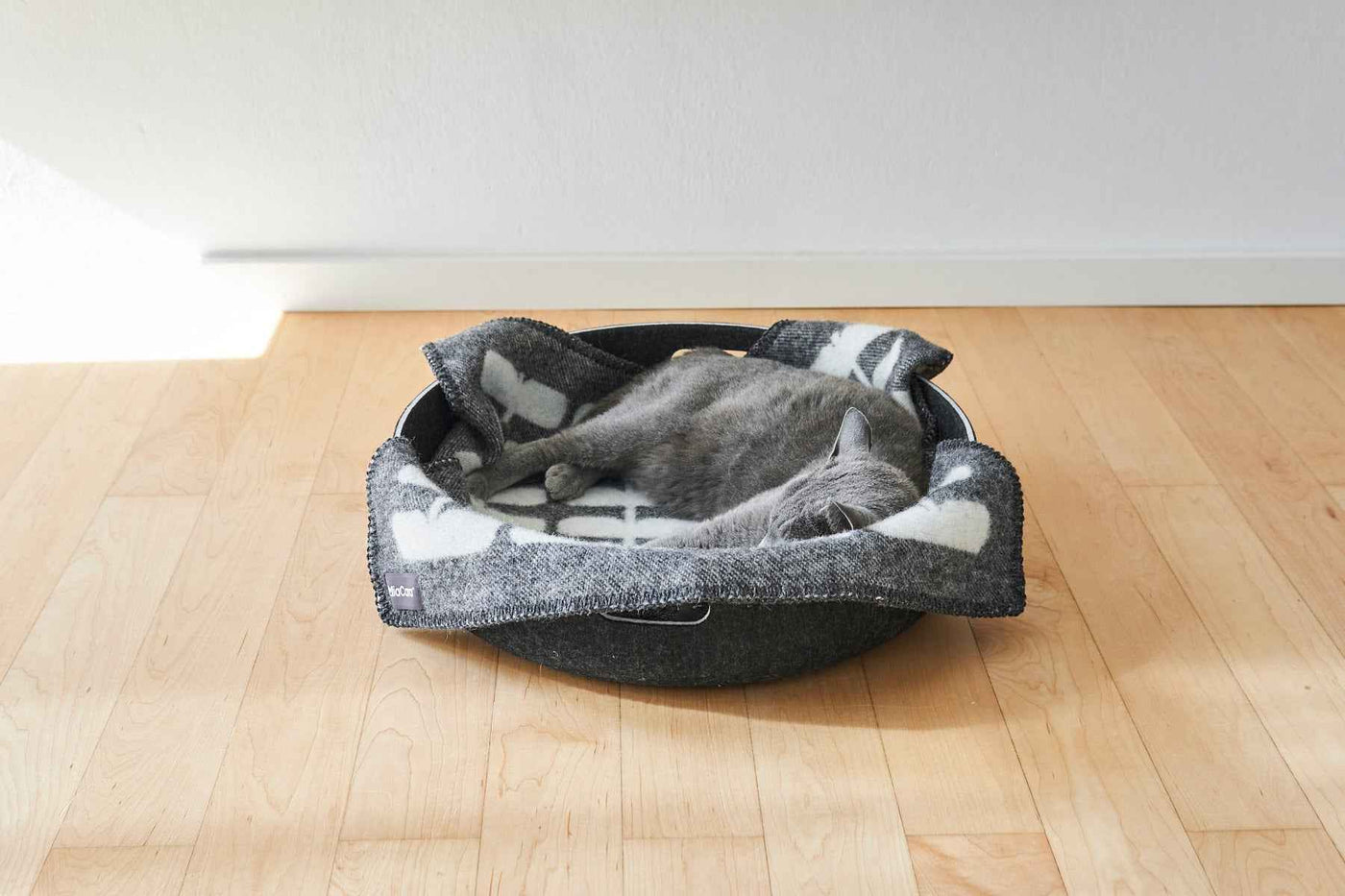 Flora Cat Blanket
