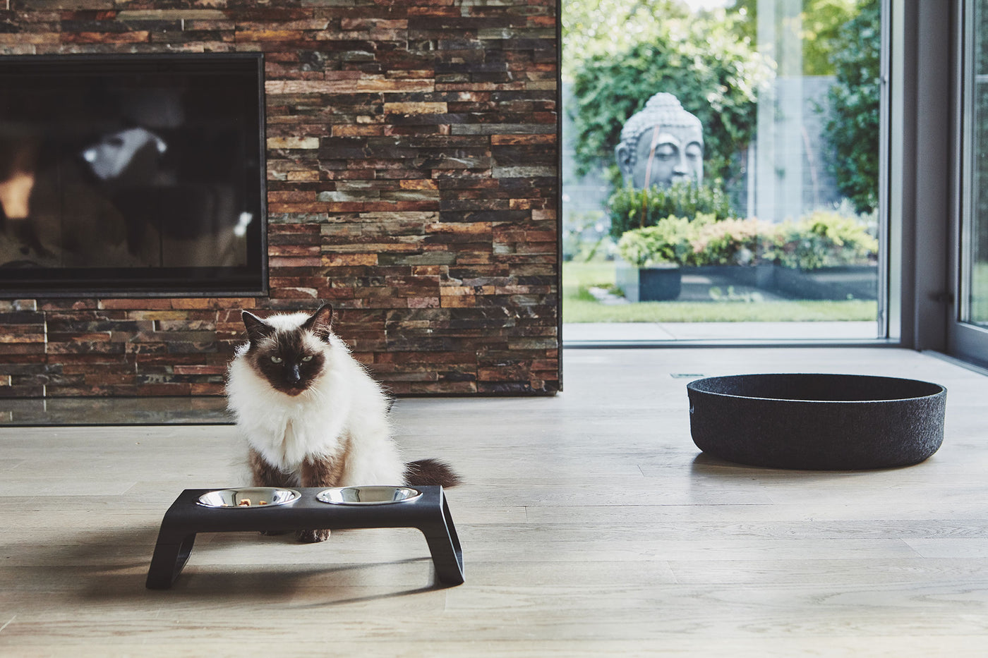 Desco Cat Feeder, Wood, Steel Bowls, Ash Black Stained
