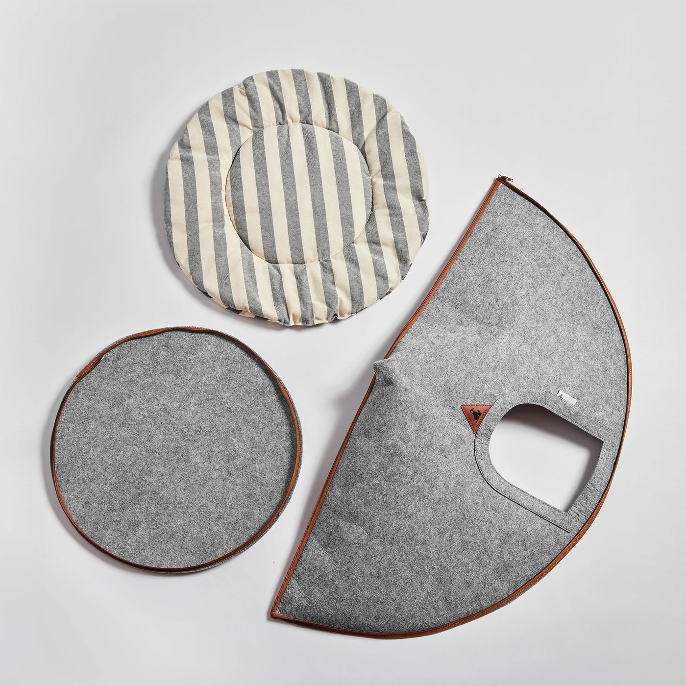 Nooee Molly felt cat cave in Gray, XL size