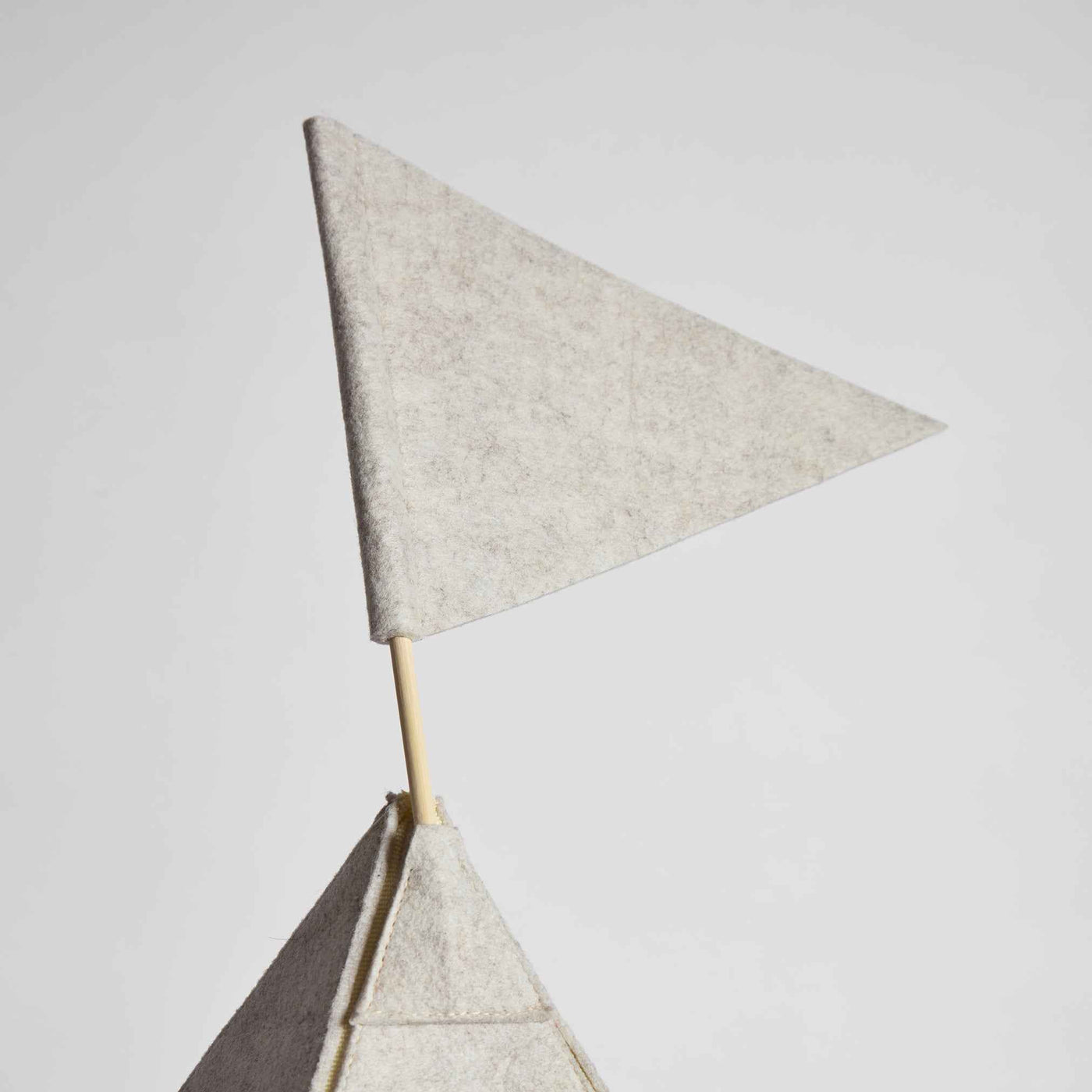 Nooee Bailey felt cat teepee, M size