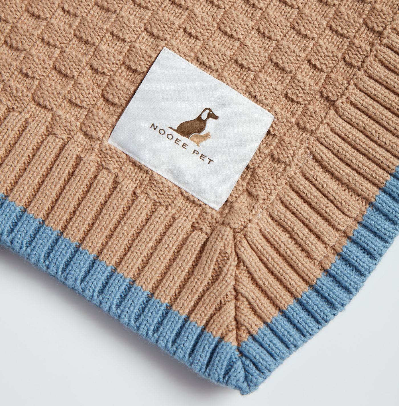 Nooee Cory organic cotton cat blanket