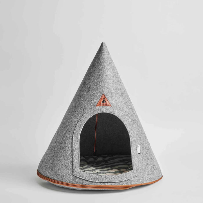 Nooee Lucy felt cat cave in Gray, M size