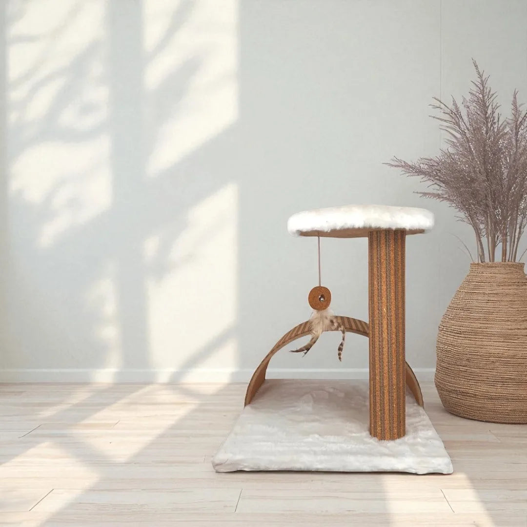 Estela Interactive Cork Scratching Post, view 6
