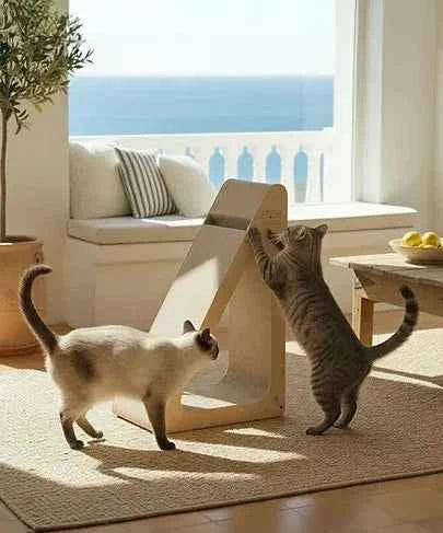 Rompeolas Cat Scratcher