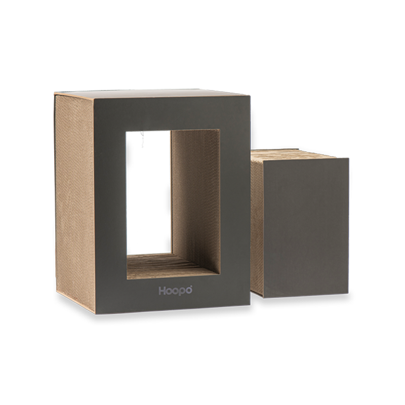 Table Scratching Lounge in Black