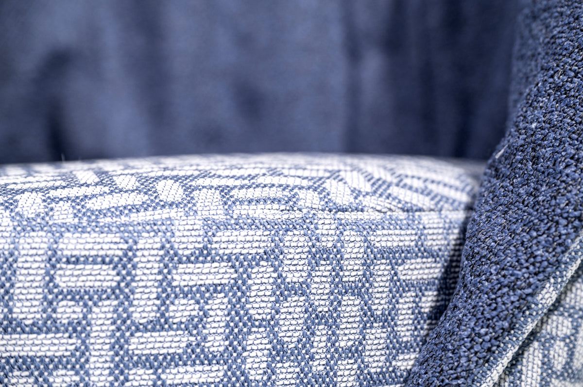 Tulipano Outdoor Pet Bed Blue