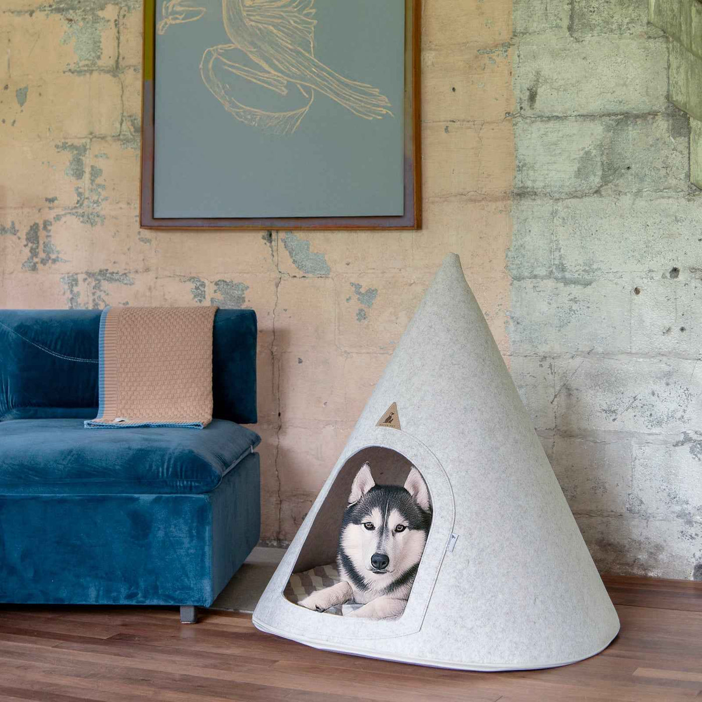 Nooee Harry felt cat cave in Cream/Brown, XXL size