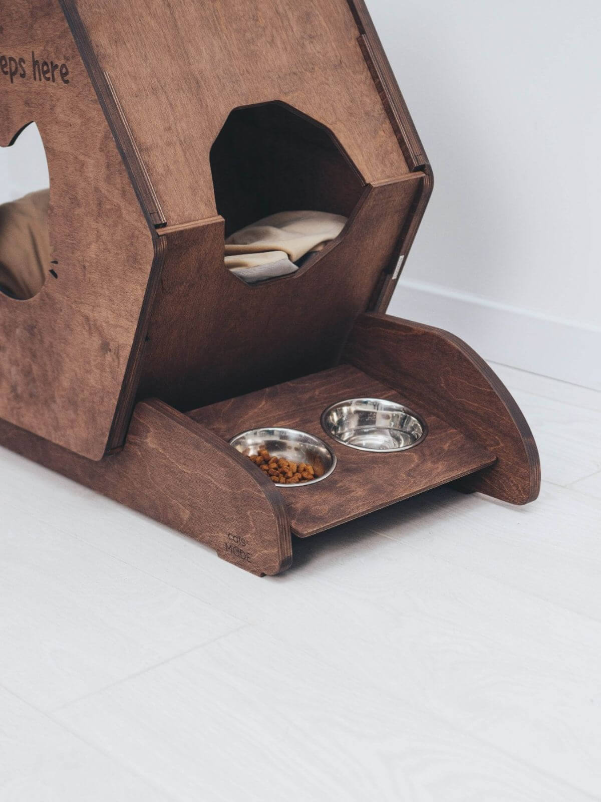 Hexagon Cat House White